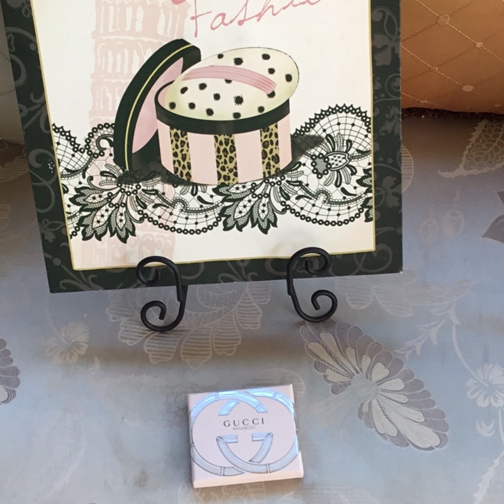 Gucci compact mirror